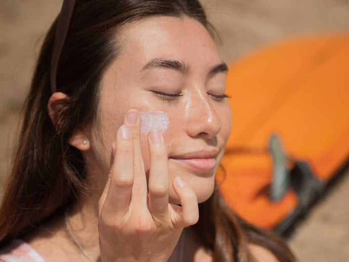 5 Natural and Nourishing Ingredients to Look for in Sunscreens