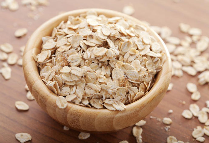 Oatmeal For Skin: 10 Reasons To Add This Superfood To Your Routine