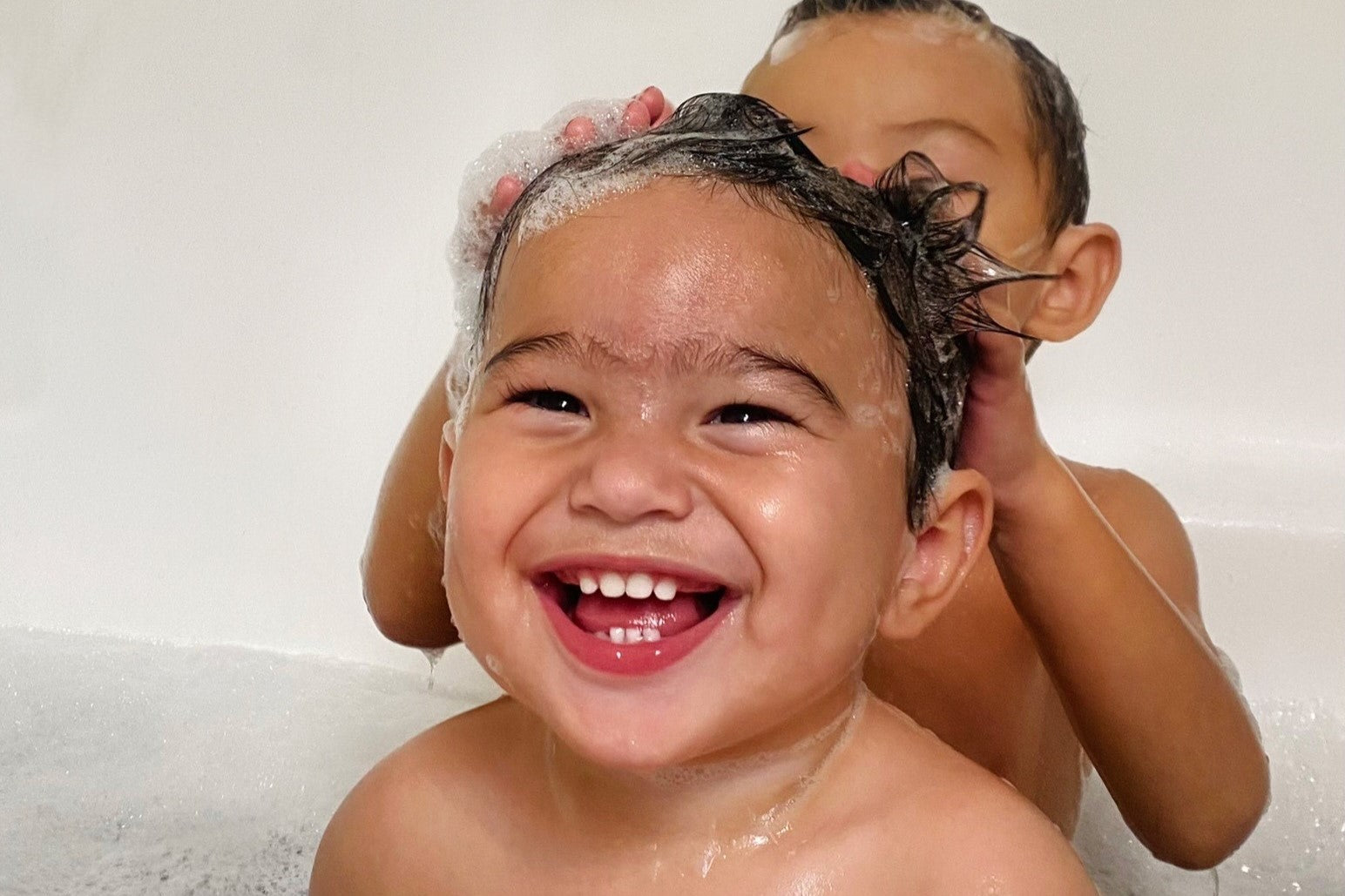 8 Bubble Bath Hacks For Complete Relaxation