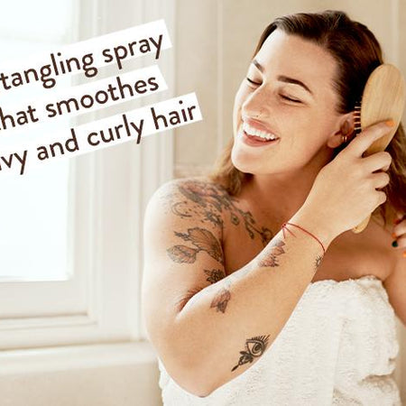 Smoothing Berry & Primrose Conditioning Spray rollover